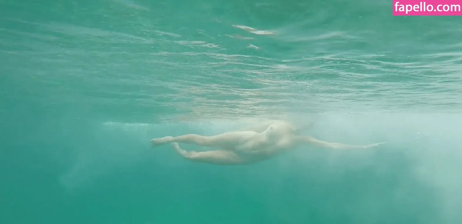 Lena Maus Onlyfans Photo Gallery 