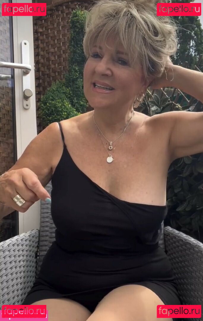Lesley Banks Nude Onlyfans Photo 48
