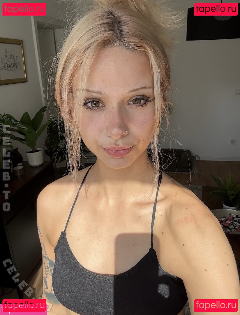 Almostfeline Nude Onlyfans Photo 8