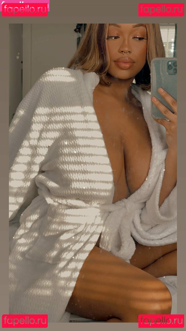 kcurieuse Nude Onlyfans Photo 28