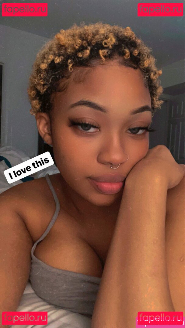 kcurieuse Nude Onlyfans Photo 27