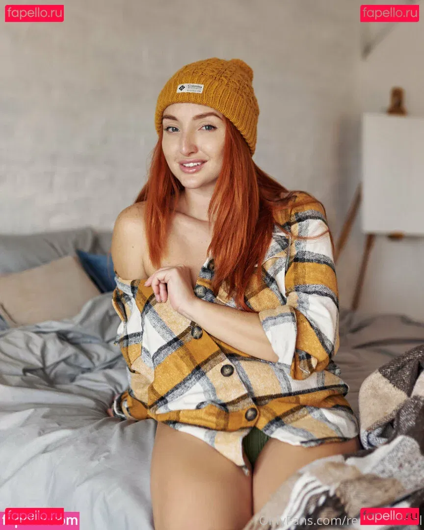 Red Fox Onlyfans Photo Gallery 