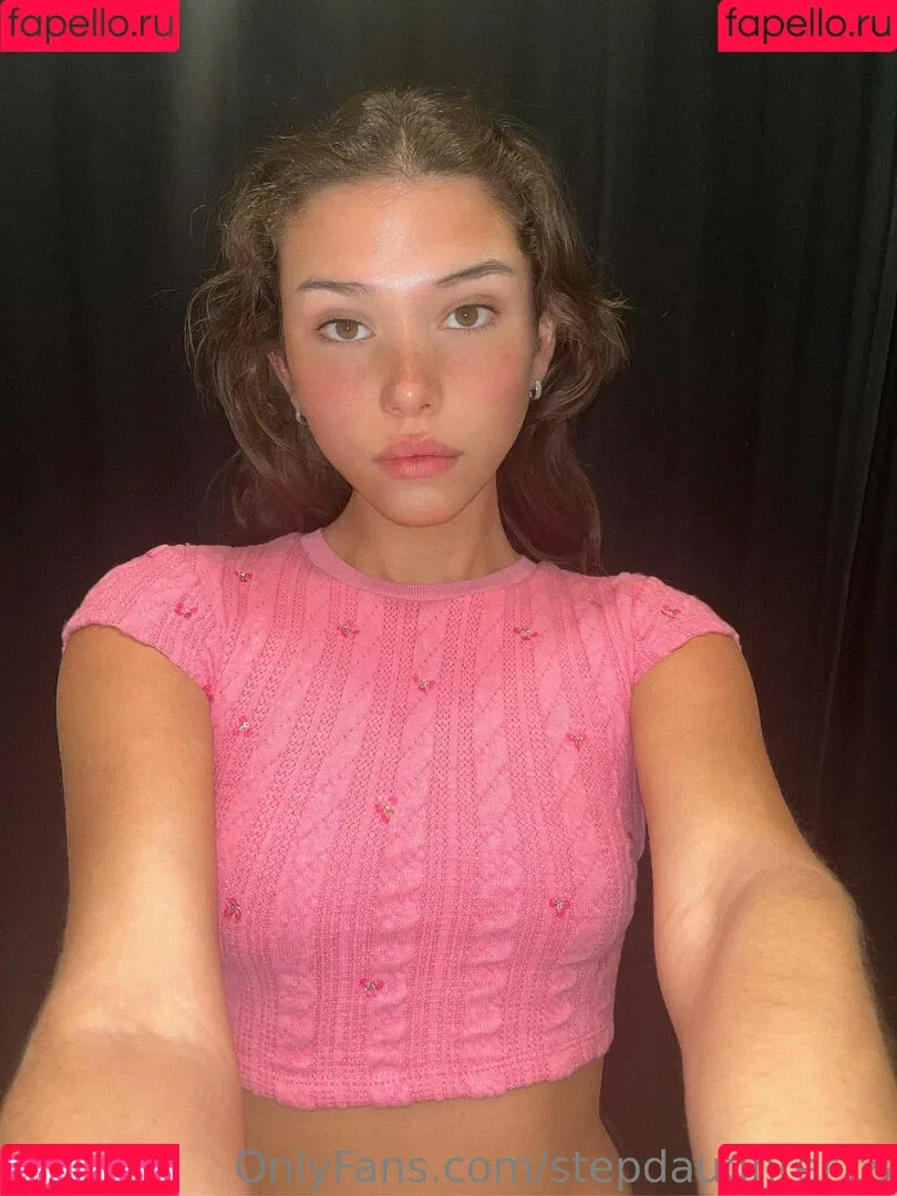 stepdaughter18 Onlyfans Photo Gallery 