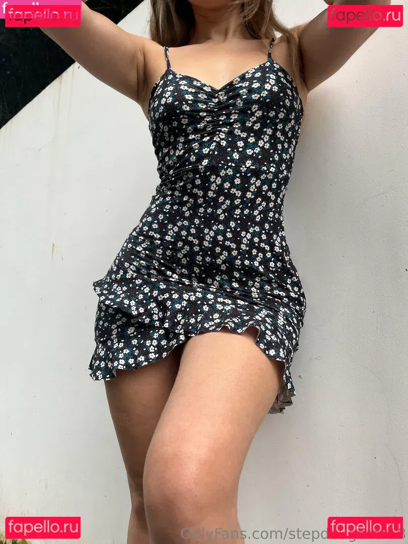 stepdaughter18 Onlyfans Photo Gallery 