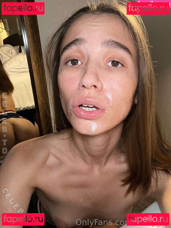 Mary Romanova Nude Onlyfans Photo 13