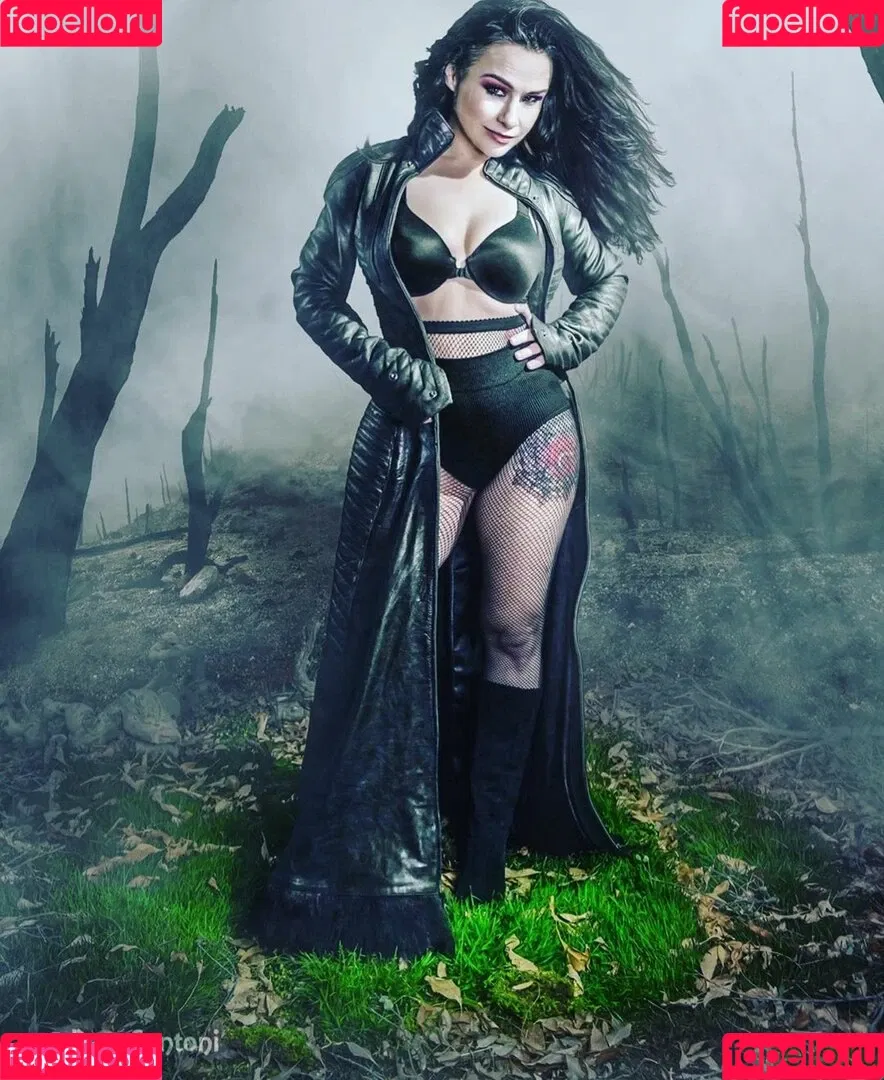 Danielle Harris Onlyfans Photo Gallery 
