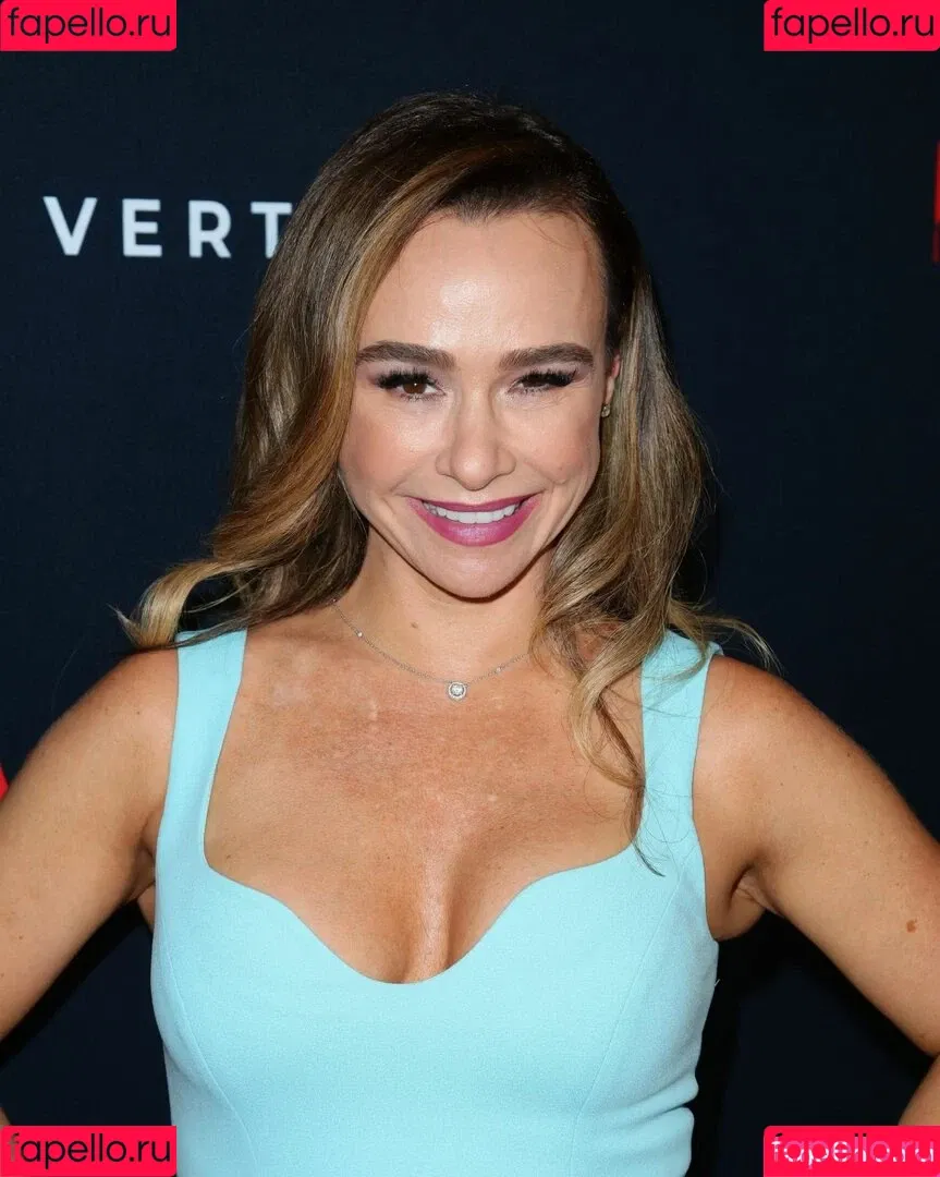 Danielle Harris Onlyfans Photo Gallery 