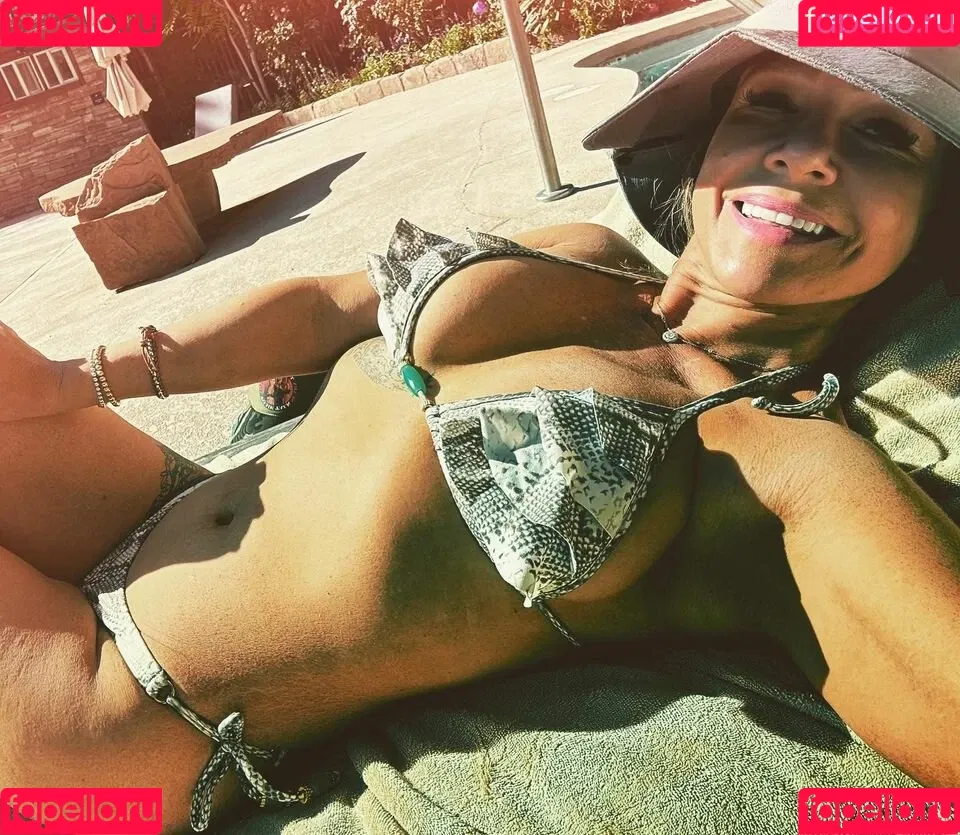 Danielle Harris Onlyfans Photo Gallery 
