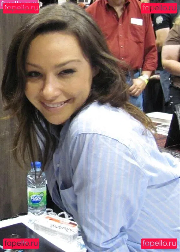 Danielle Harris Onlyfans Photo Gallery 