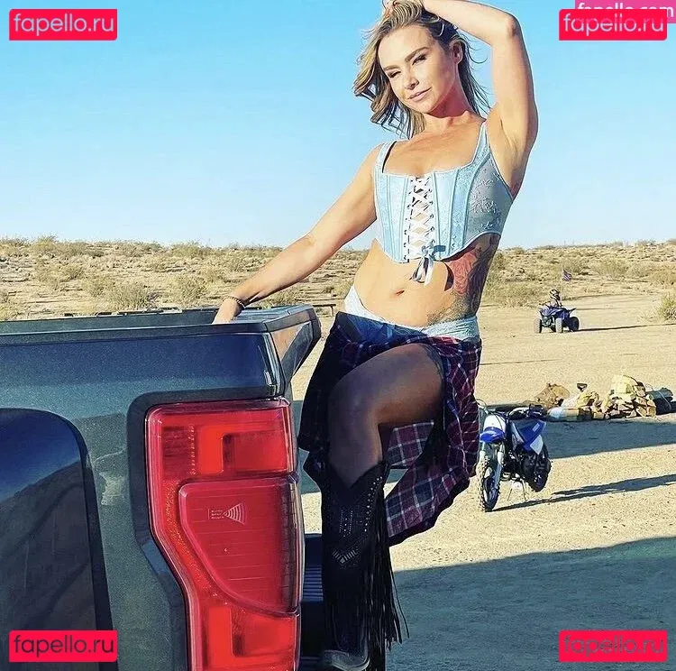 Danielle Harris Onlyfans Photo Gallery 