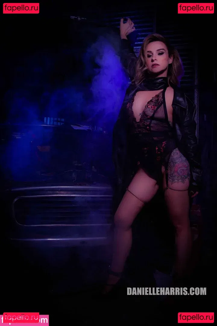 Danielle Harris Onlyfans Photo Gallery 