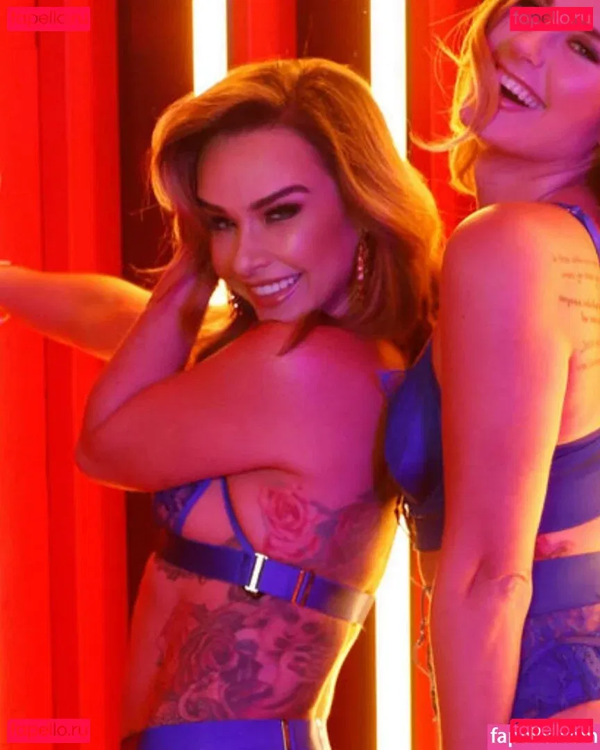 Danielle Harris Onlyfans Photo Gallery 