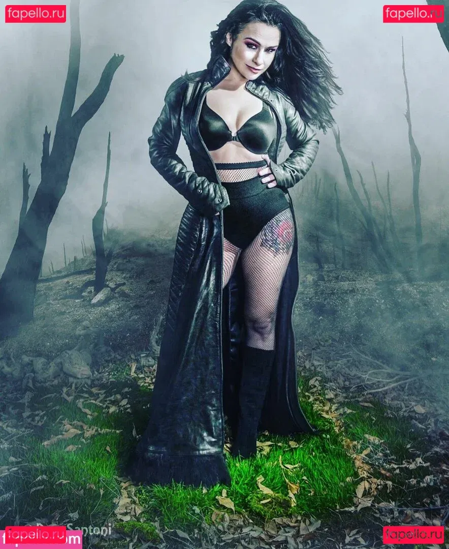 Danielle Harris Onlyfans Photo Gallery 