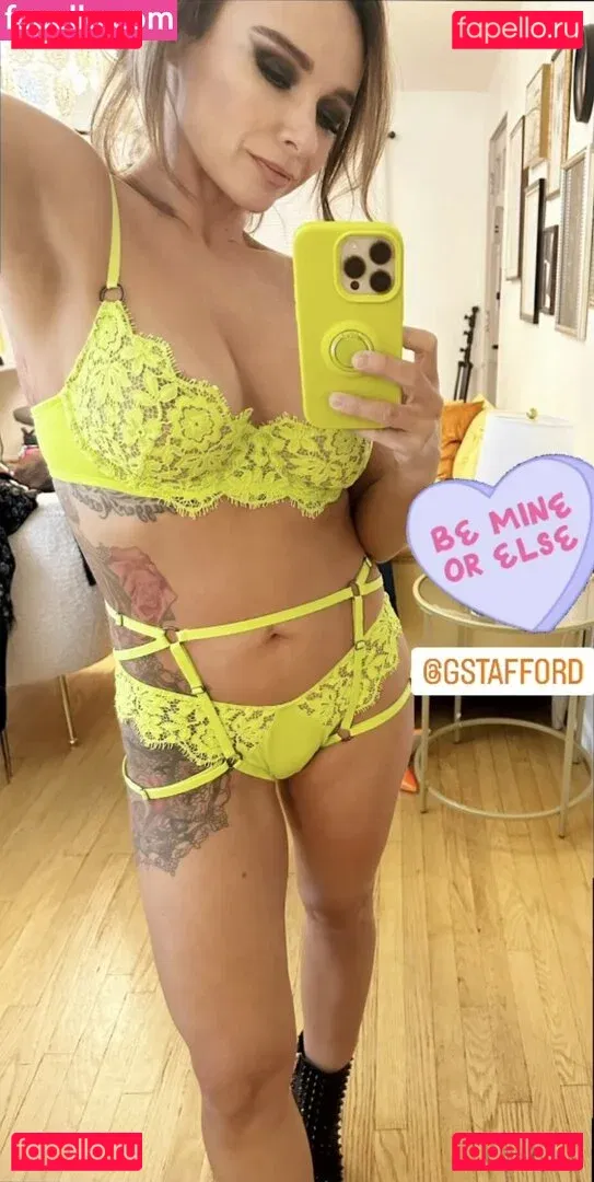 Danielle Harris Onlyfans Photo Gallery 