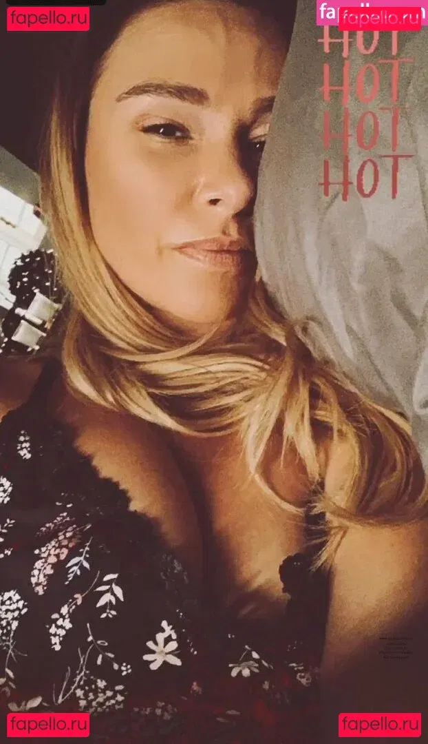 Danielle Harris Onlyfans Photo Gallery 