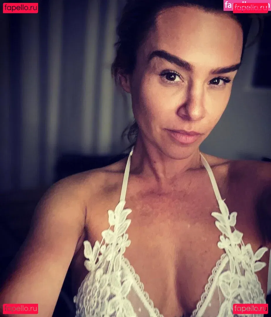 Danielle Harris Onlyfans Photo Gallery 