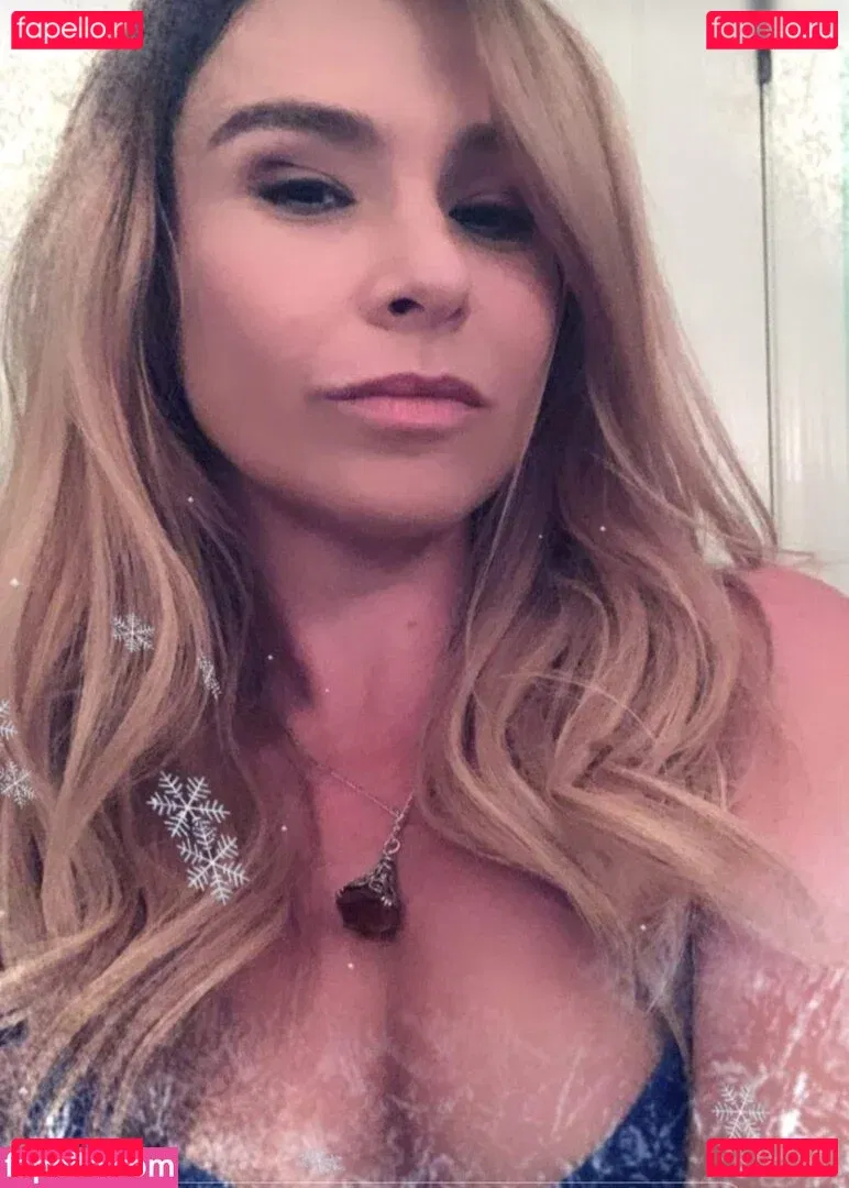 Danielle Harris Onlyfans Photo Gallery 