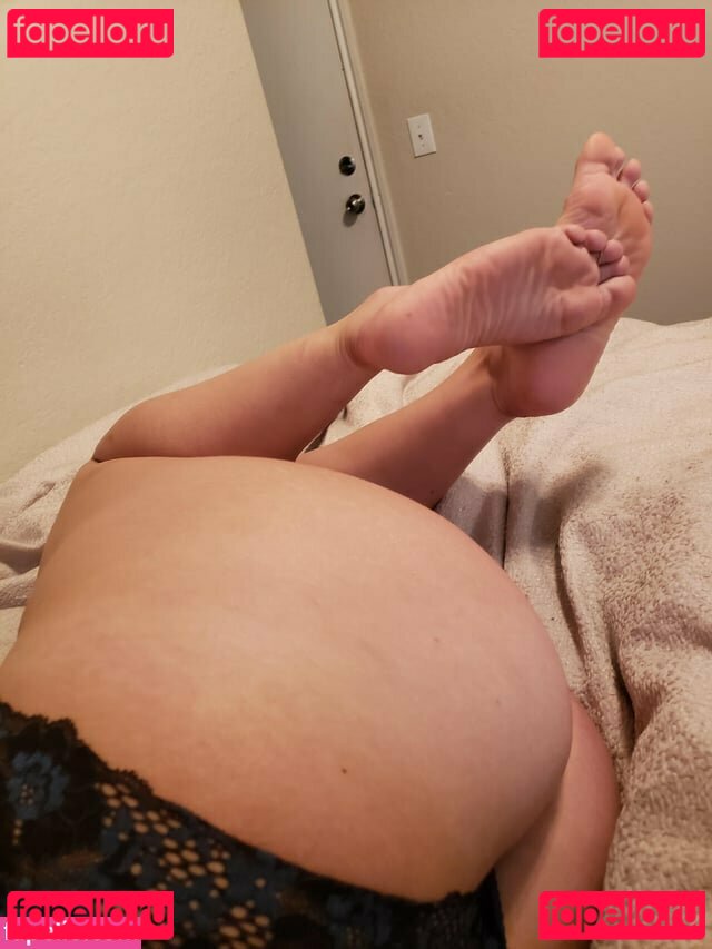 Cadelyn Takace Nude Onlyfans Photo 3