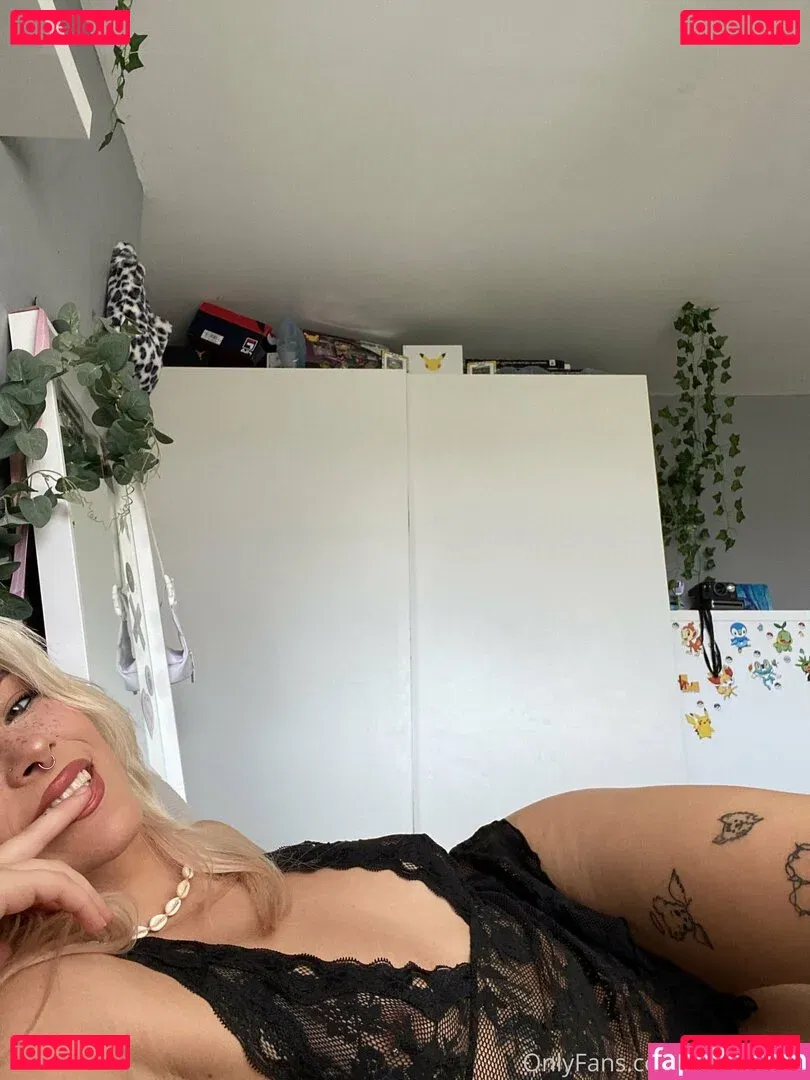 xsinnerszx Onlyfans Photo Gallery 