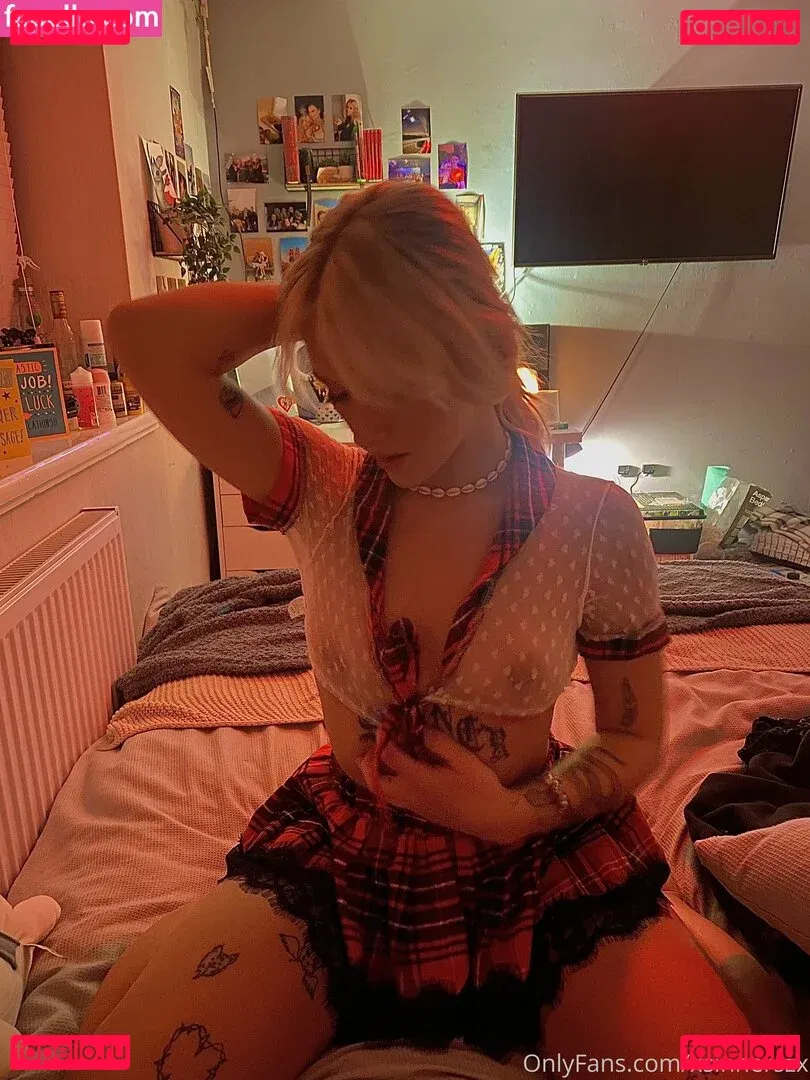 xsinnerszx Onlyfans Photo Gallery 