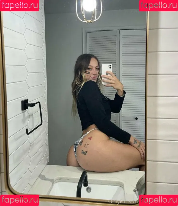 yourfavhaley Onlyfans Photo Gallery 