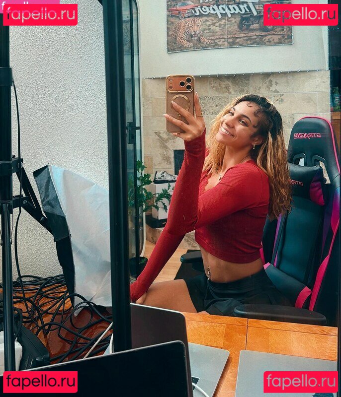 Hustle Goddess Nude Onlyfans Photo 18