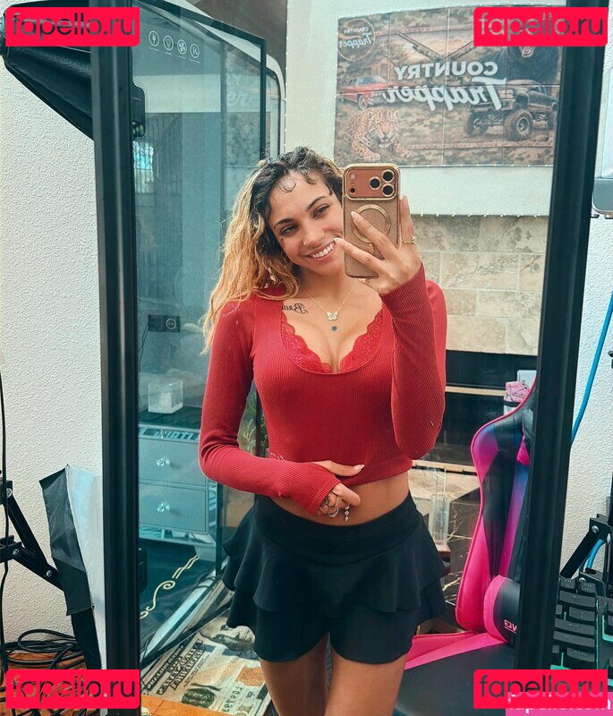 Hustle Goddess Nude Onlyfans Photo 7