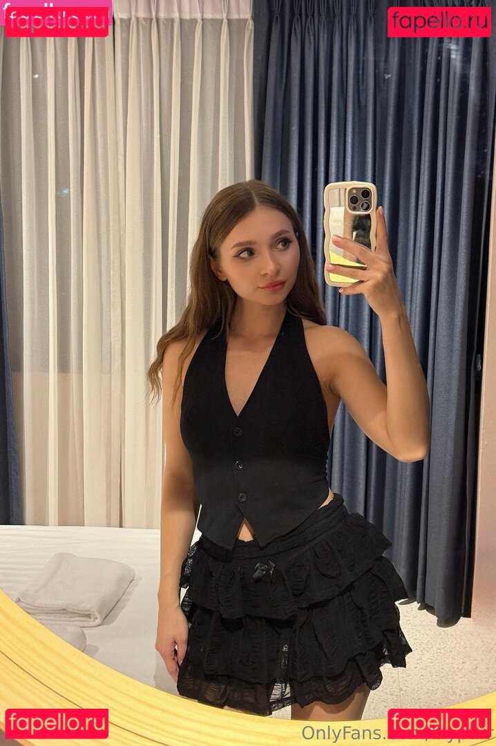 mayalis Nude Onlyfans Photo 7