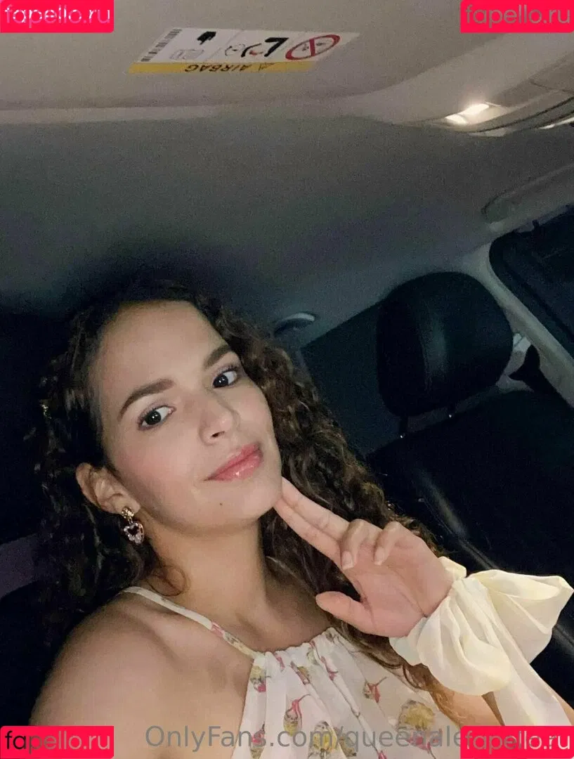 queenaleskafeet Onlyfans Photo Gallery 