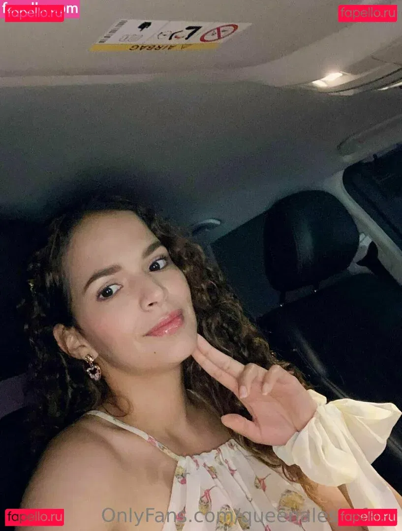 queenaleskafeet Onlyfans Photo Gallery 