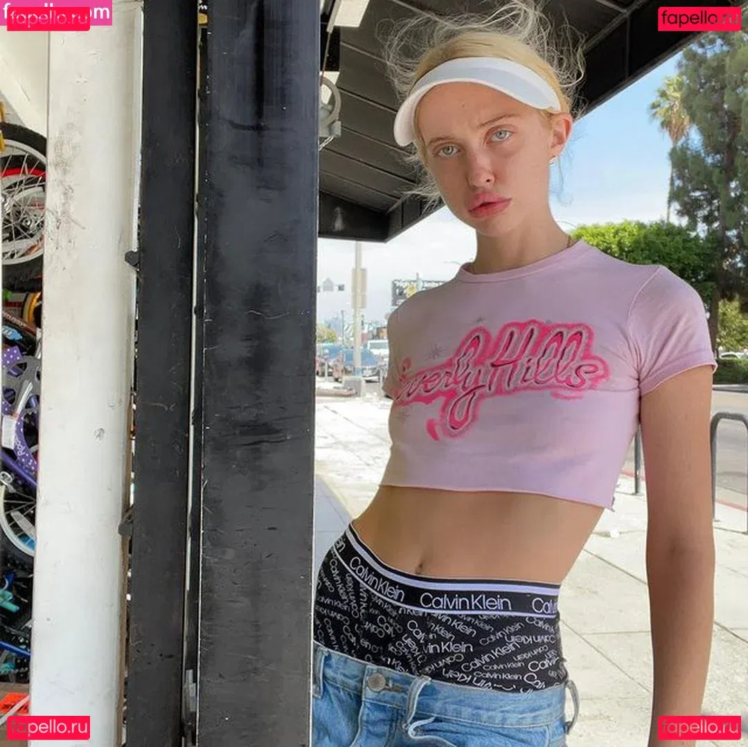 Chloe Cherry Onlyfans Photo Gallery 