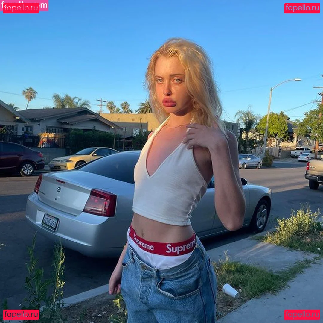 Chloe Cherry Onlyfans Photo Gallery 