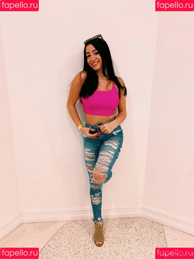 Maddie May Onlyfans Photo Gallery 