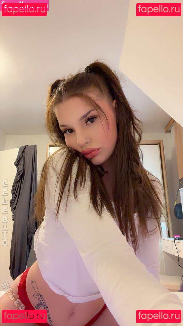 freakymiraa Nude Onlyfans Photo 5