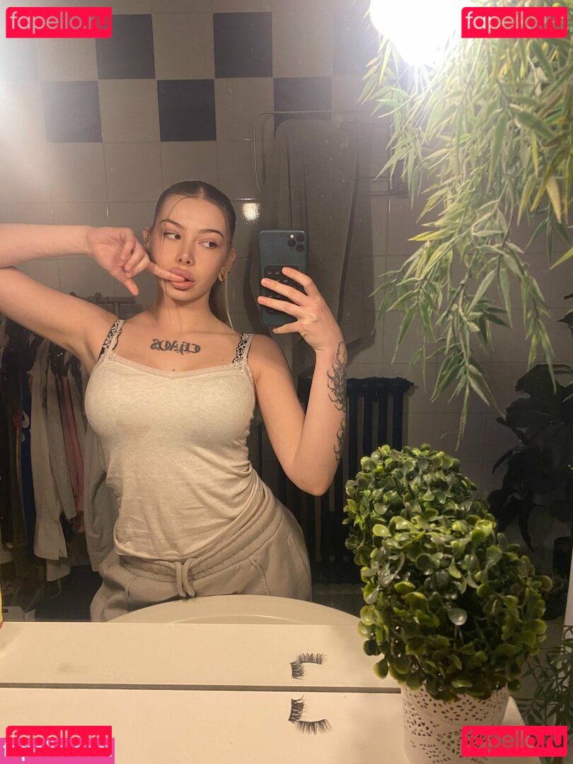 vulporiaa Nude Onlyfans Photo 6