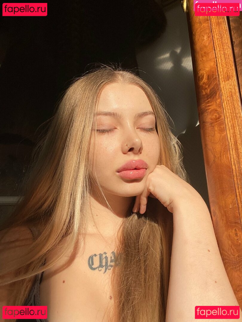 vulporiaa Nude Onlyfans Photo 4
