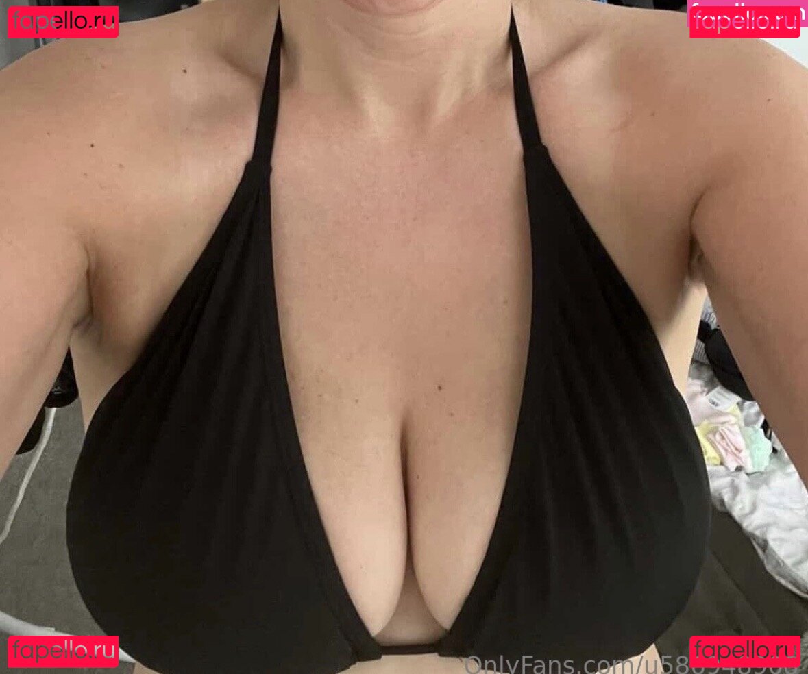 Melanie Melons Nude Onlyfans Photo 4