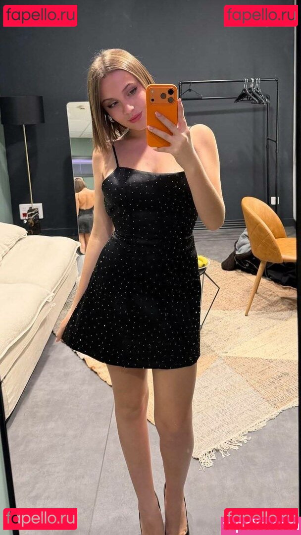 Carla Lazzari Nude Onlyfans Photo 20