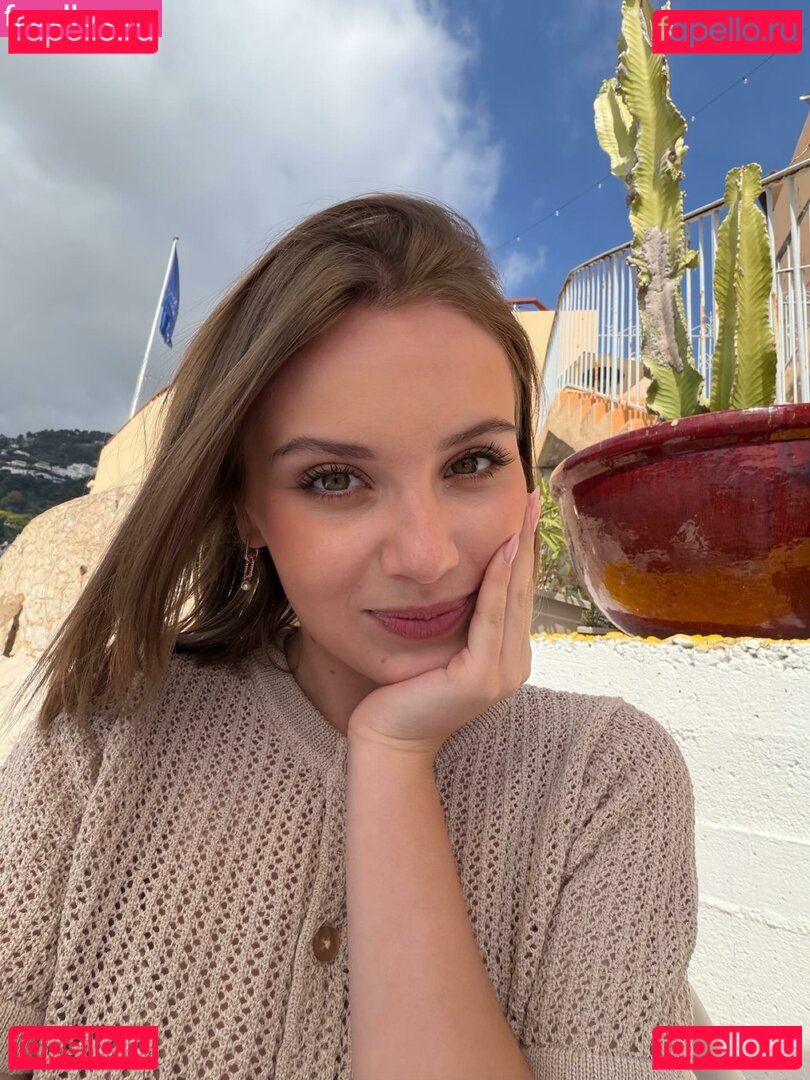 Carla Lazzari Nude Onlyfans Photo 15