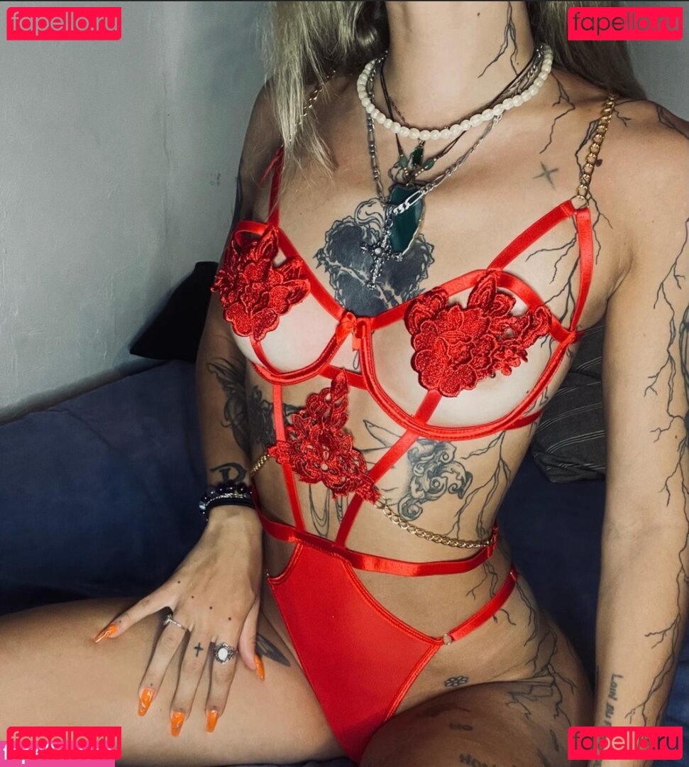 Neolinaraho Nude Onlyfans Photo 4