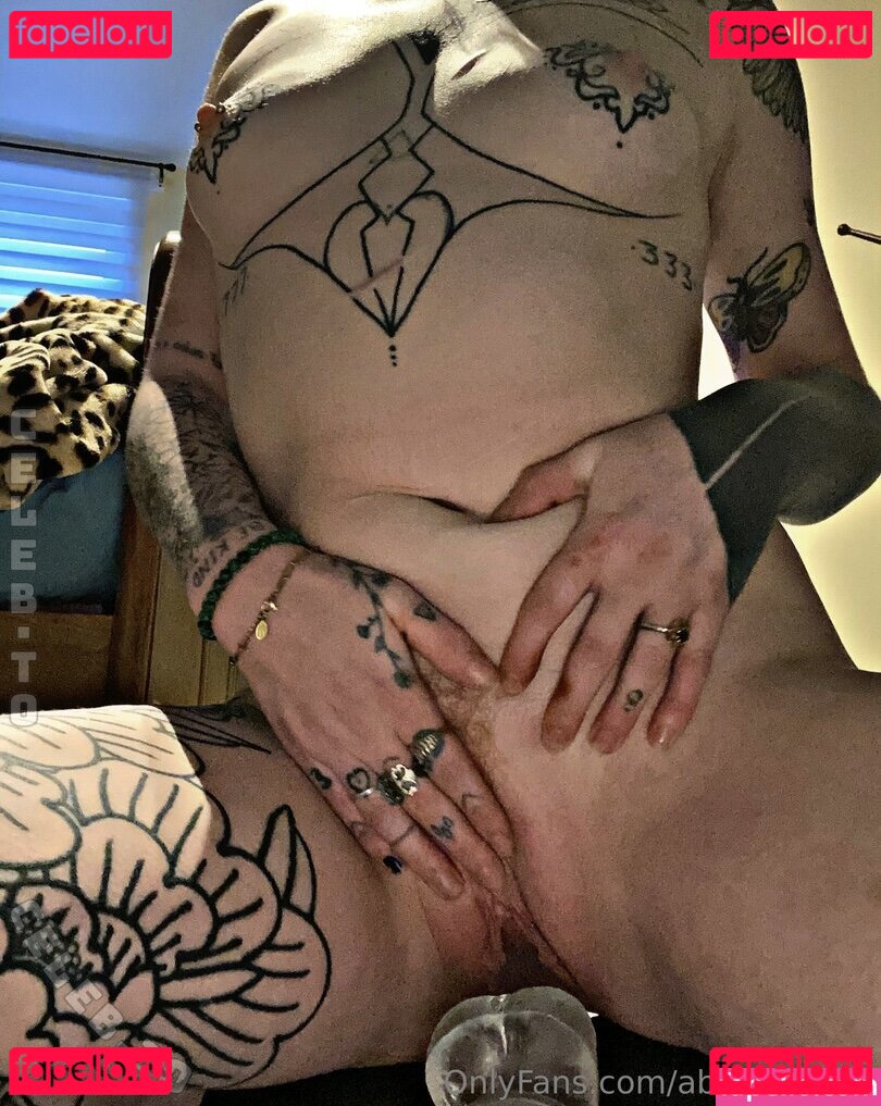 Abbeymarieglover Nude Onlyfans Photo 4