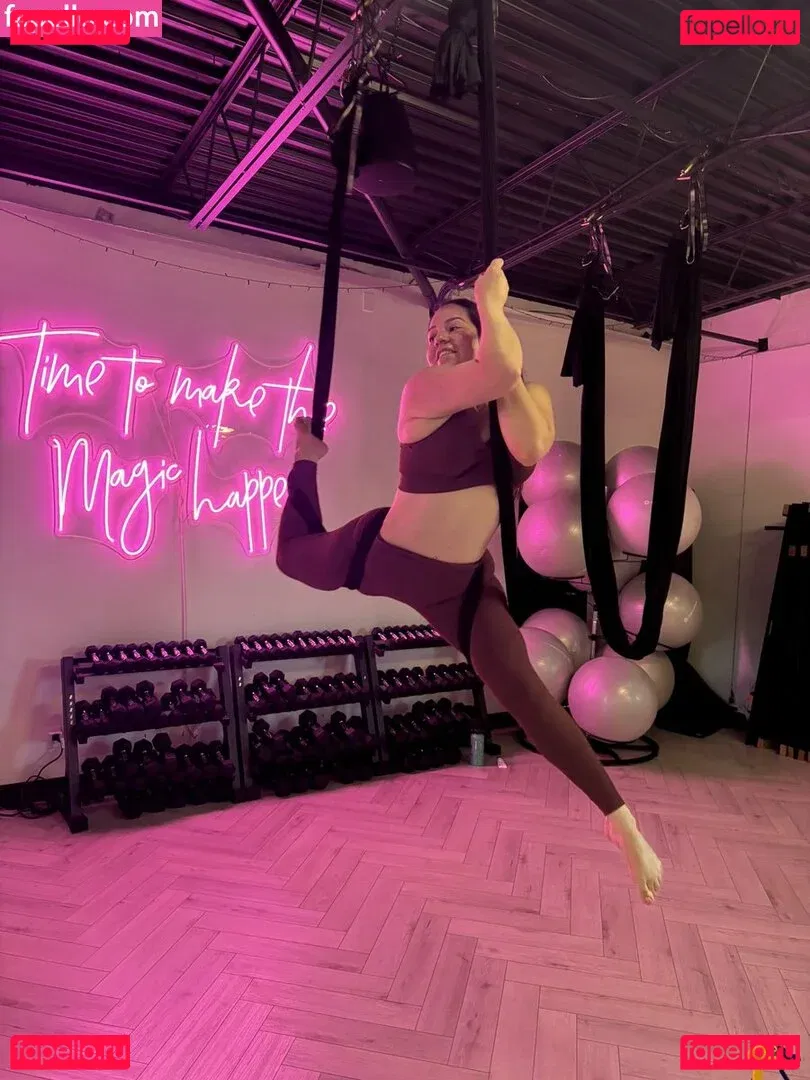 Nadine Sage Onlyfans Photo Gallery 