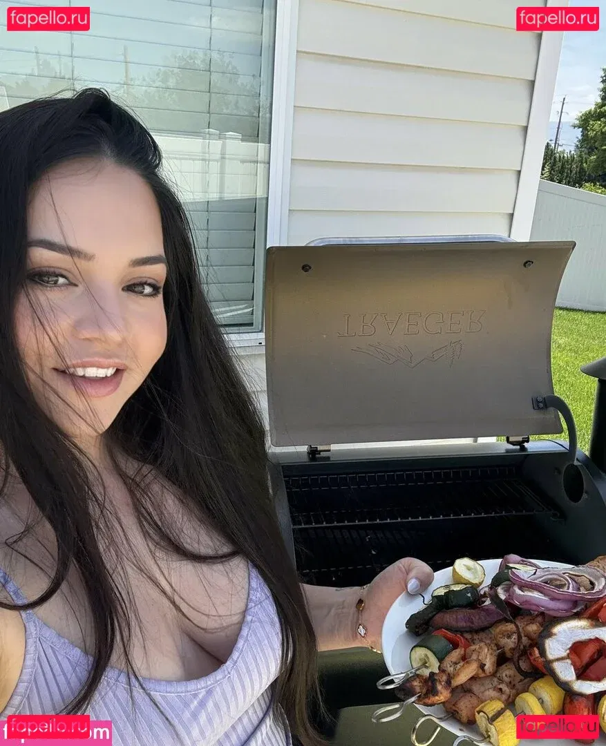 Nadine Sage Onlyfans Photo Gallery 