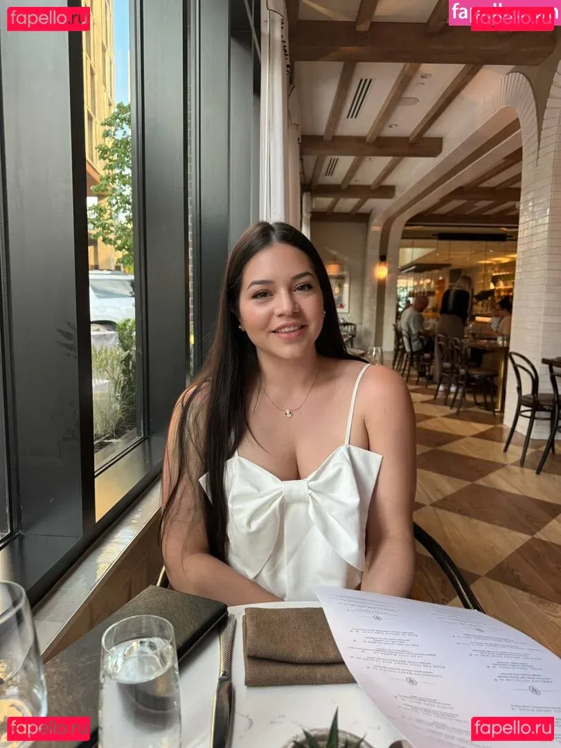 Nadine Sage Onlyfans Photo Gallery 