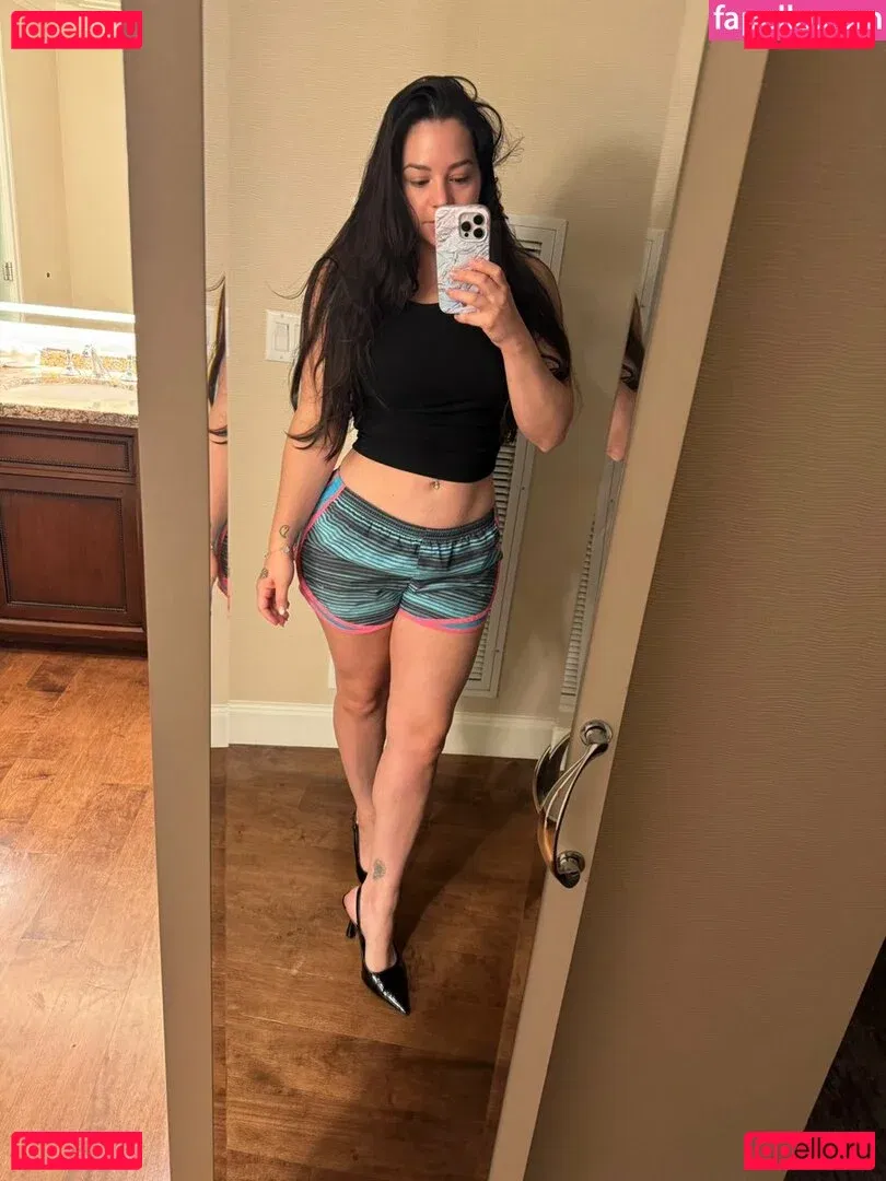 Nadine Sage Onlyfans Photo Gallery 