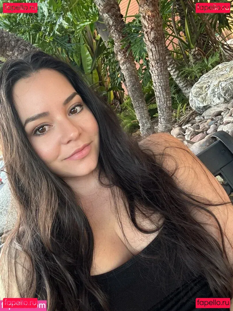 Nadine Sage Onlyfans Photo Gallery 