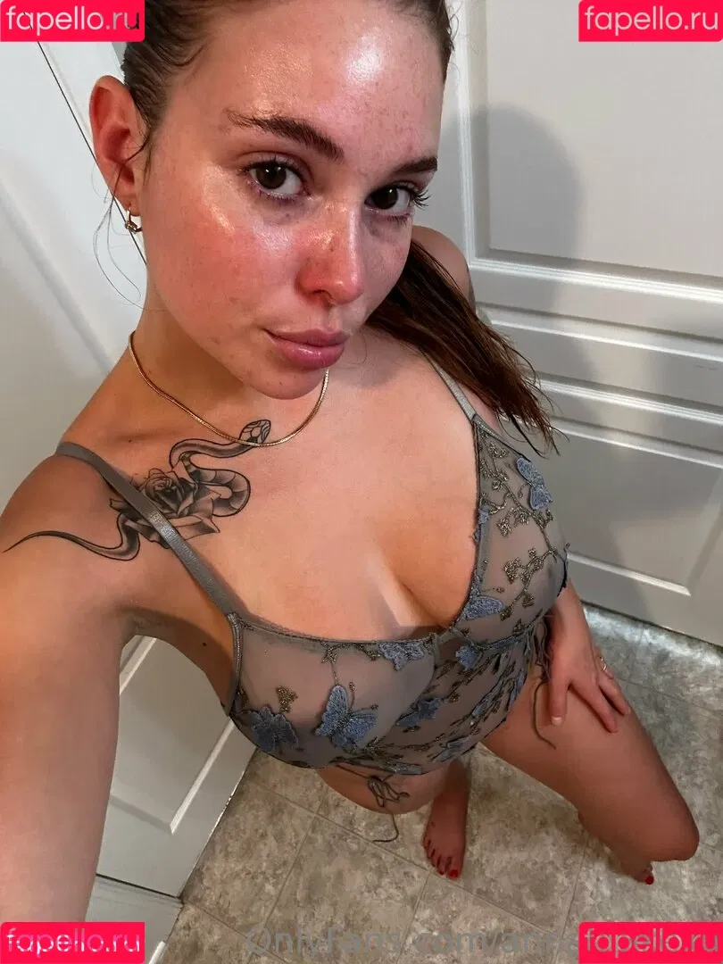 annablakexo Onlyfans Photo Gallery 
