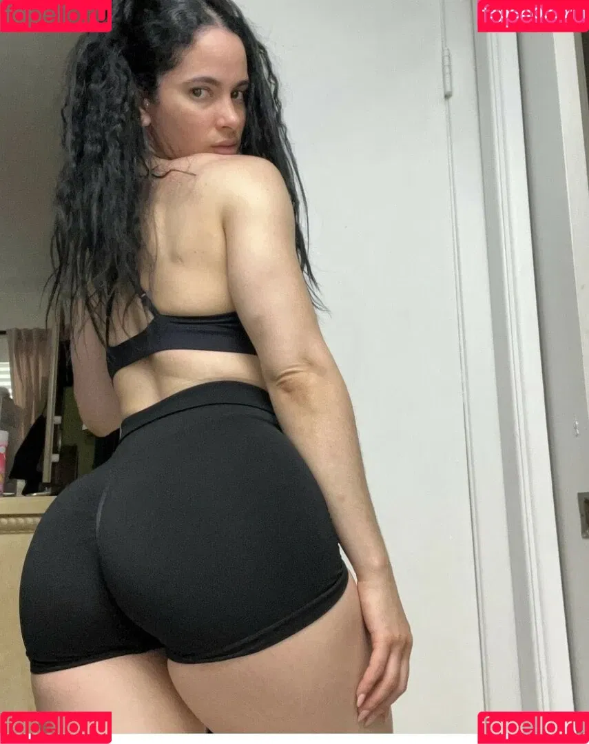 Cuban32 Onlyfans Photo Gallery 