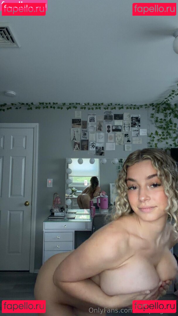 itskirapregiato Nude Onlyfans Photo 11