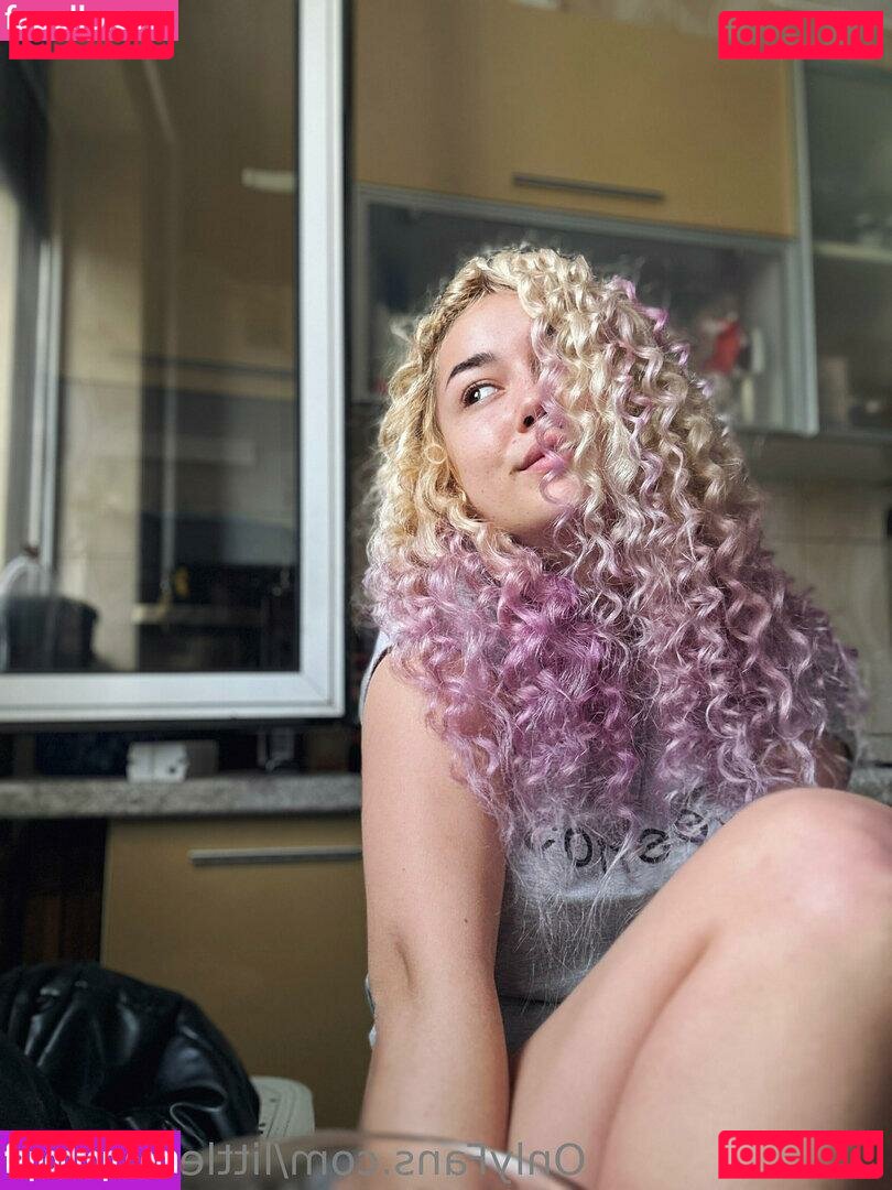 Emmasnowww Nude Onlyfans Photo 36